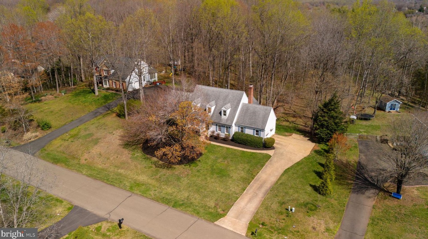 3410 Southampton Dr, Jeffersonton VA  22724-1748 exterior