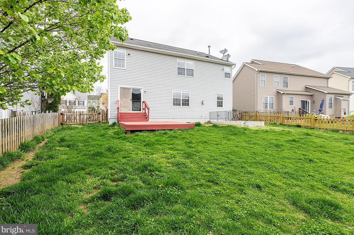 676 Holly Crest Dr, Culpeper VA  22701-3197 exterior