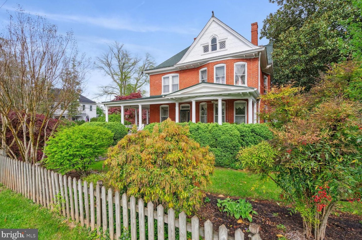 501 Blue Ridge Ave, Culpeper, VA 22701-2946