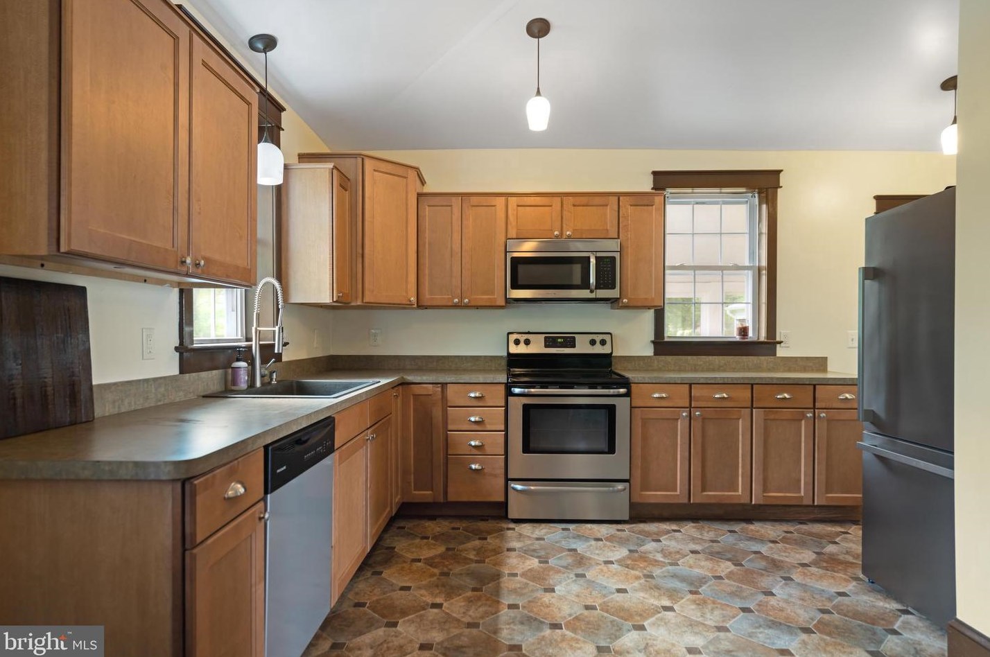 19689 Mt Dumpling Rd, Brandy, VA 22714