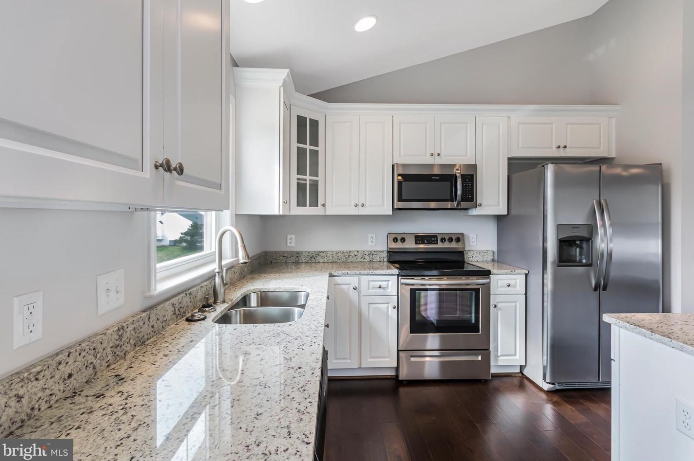709 Annapolis Dr, Ruther Glen, VA 22546-5022