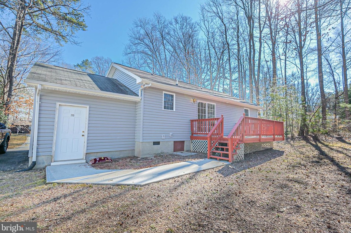 204 Admiral Dr, Ruther Glen, VA 22546-5001