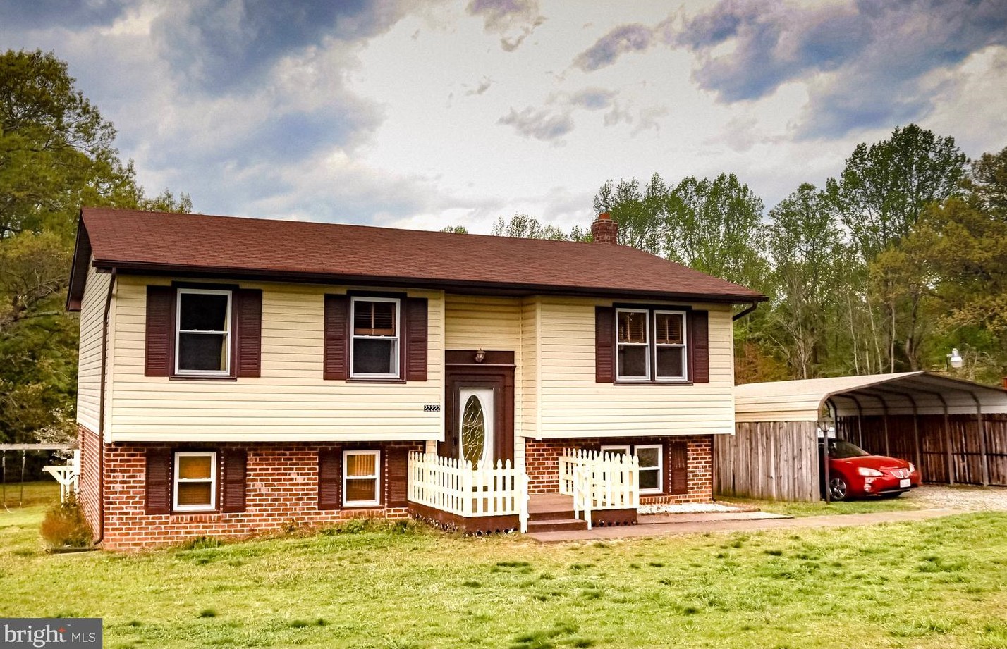 22222 Cammack Dr, Ruther Glen, VA 22546-3341
