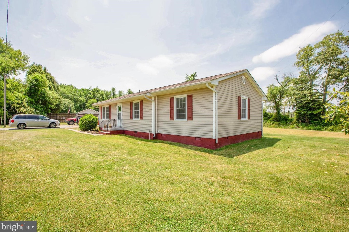 18588 Sparta Rd, Gether, VA 22514-2300
