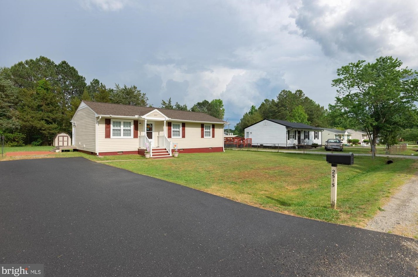 2515 Edgewood Dr, Ruther Glen, VA 22546-2811