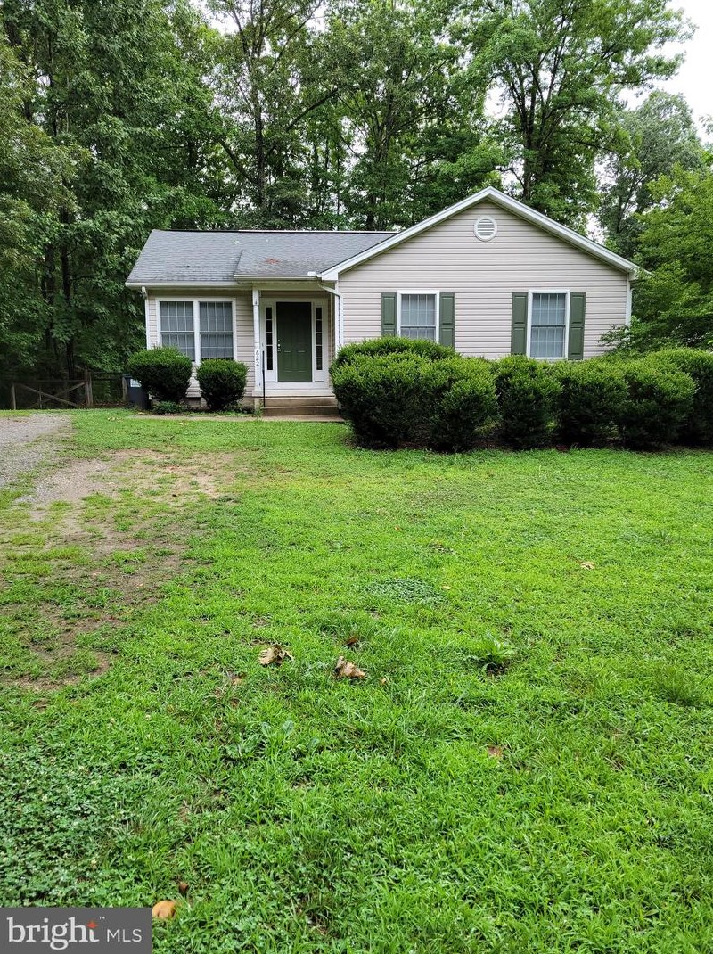 622 Clover Hill Dr, Ruther Glen, VA 22546-1423