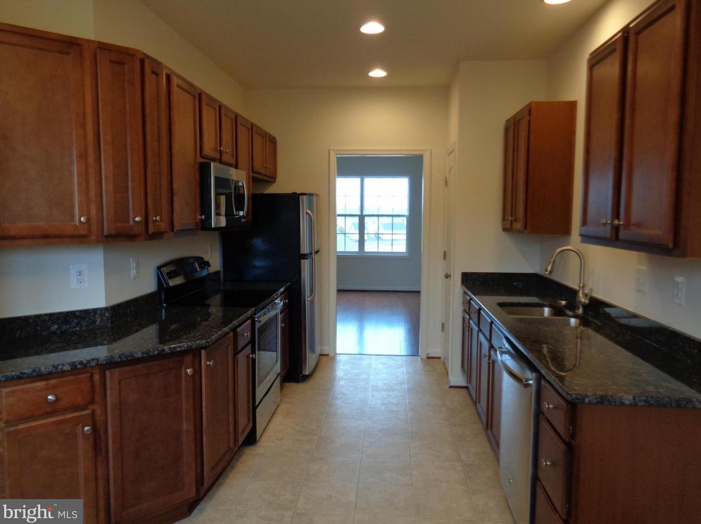 7107 Durrette Rd, Ruther Glen VA  22546-2876 exterior