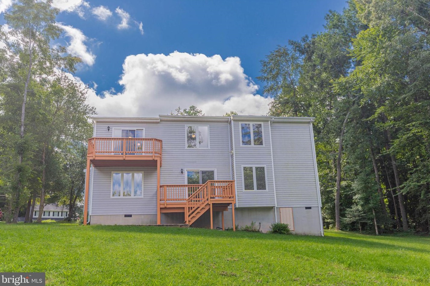 158 Lake Caroline Dr, Ruther Glen, VA 22546-5220