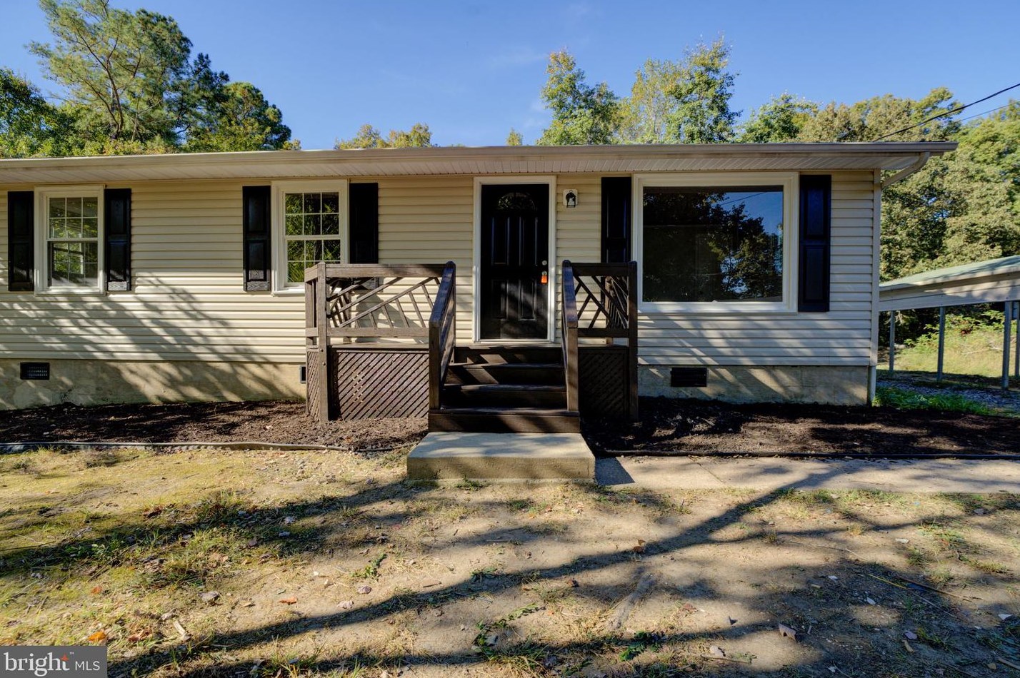 7366 Twin Cedars Dr, Woodford, VA 22580