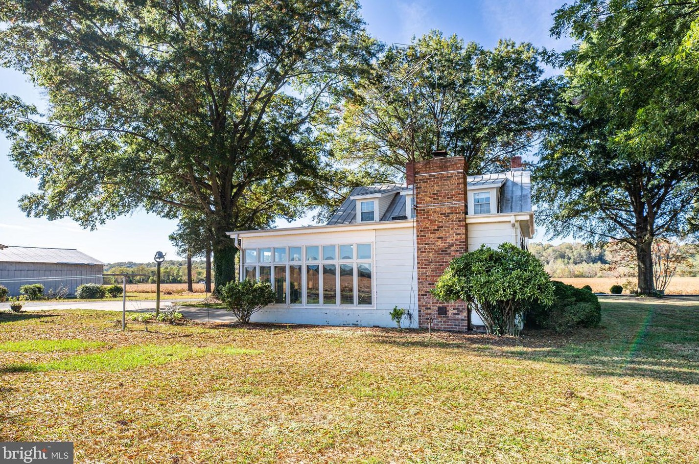 3141 Buckner Rd, Rappnhanck, VA 22538