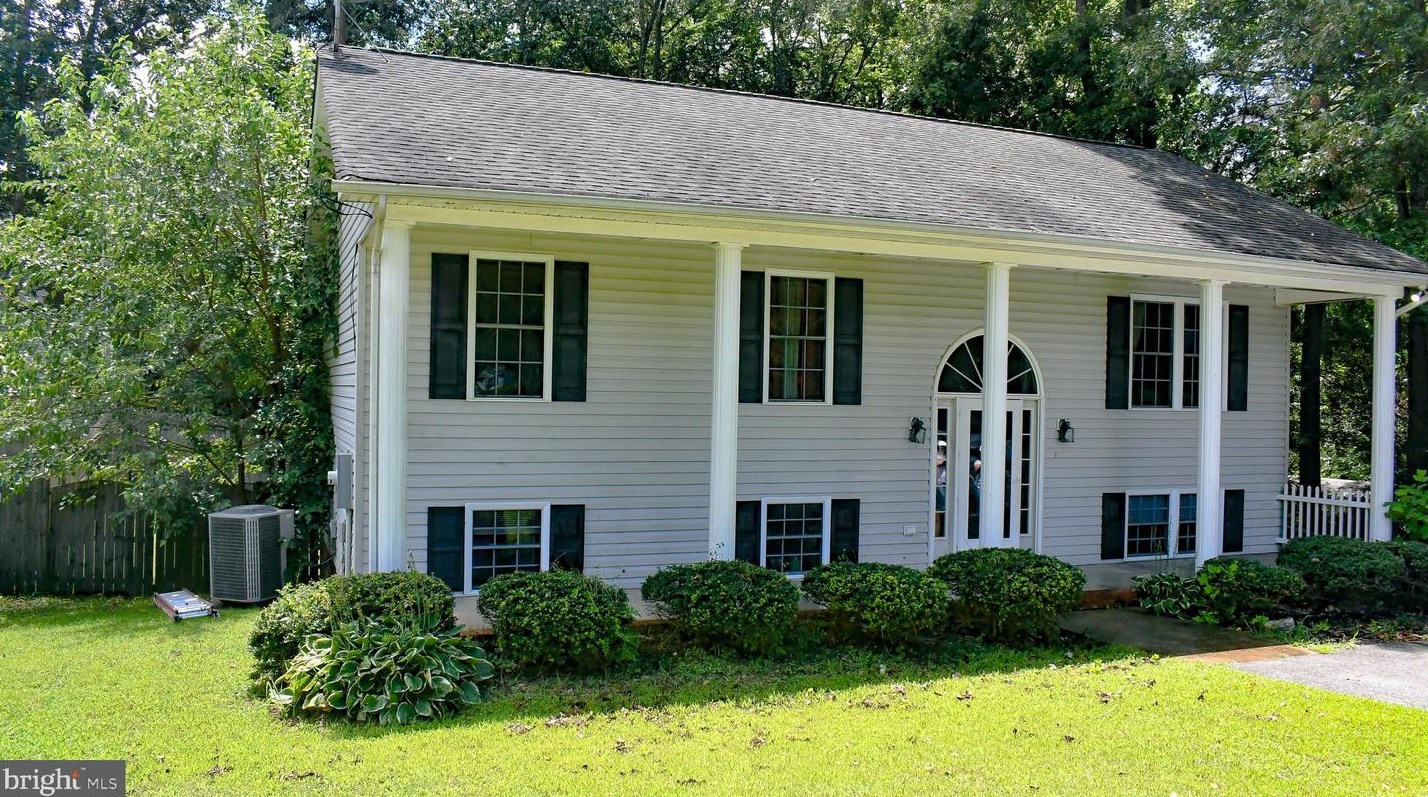 12196 Bunya Ln, Ruther Glen, VA 22546-3583