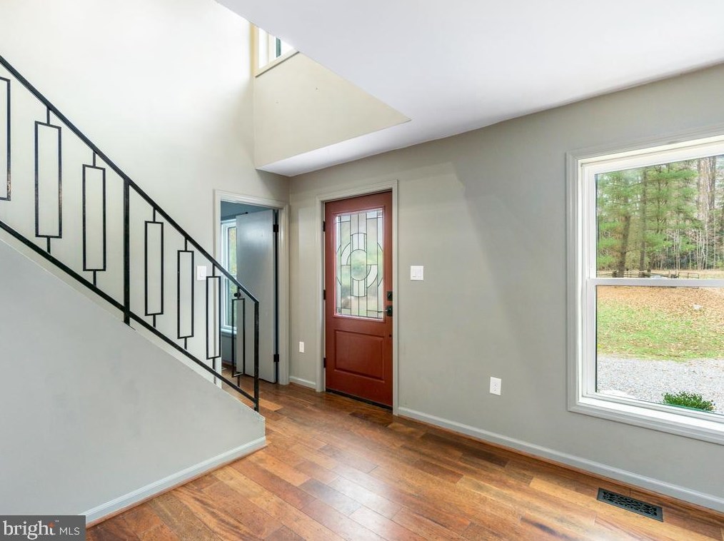 20256 Smoots Rd, Bowling Green, VA 22427