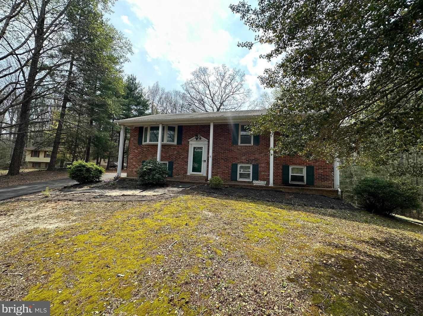 15016 Rural Acres Dr, Woodford, VA 22580