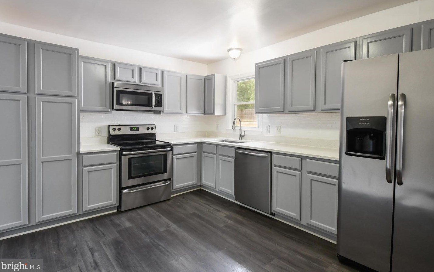 9336 Ladysmith Rd, Ruther Glen, VA 22546