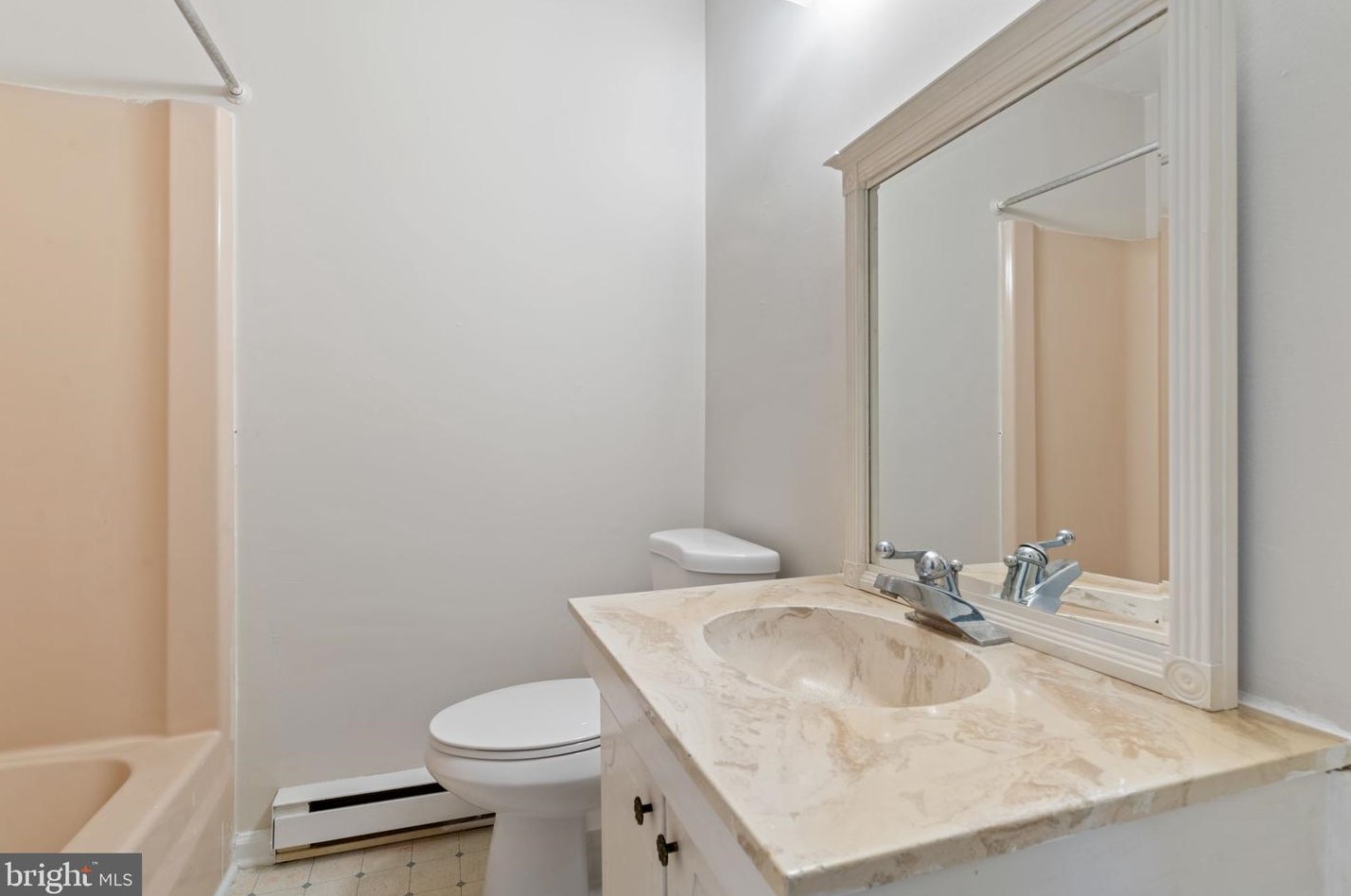 17110 Elm St, Bowling Green, VA 22427