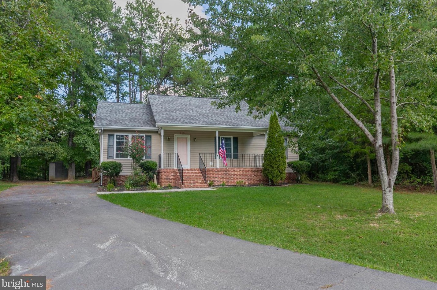 148 Patrick Henry Dr, Ruther Glen VA  22546-5139 exterior