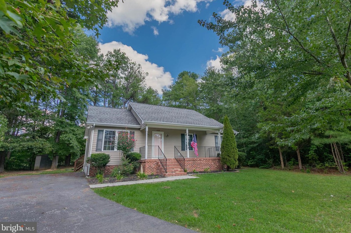 148 Patrick Henry Dr, Ruther Glen, VA 22546