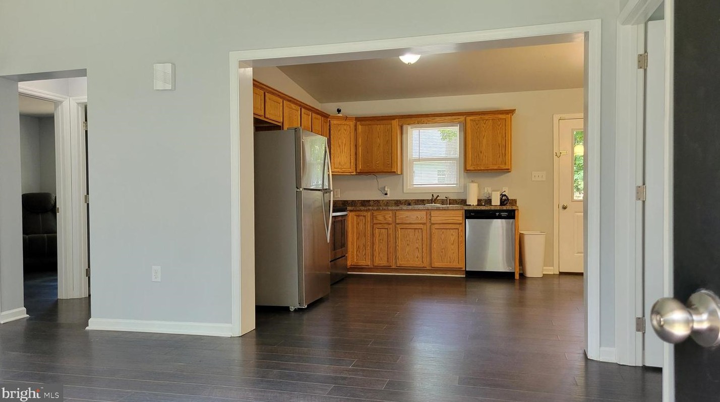 12111 White Bark Rd, Ruther Glen, VA 22546