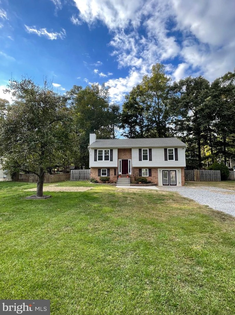 609 Southampton Dr, Ruther Glen, VA 22546