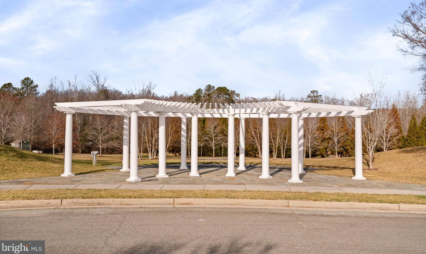 17215 Library Blvd, Ruther Glen VA  22546-5801 exterior