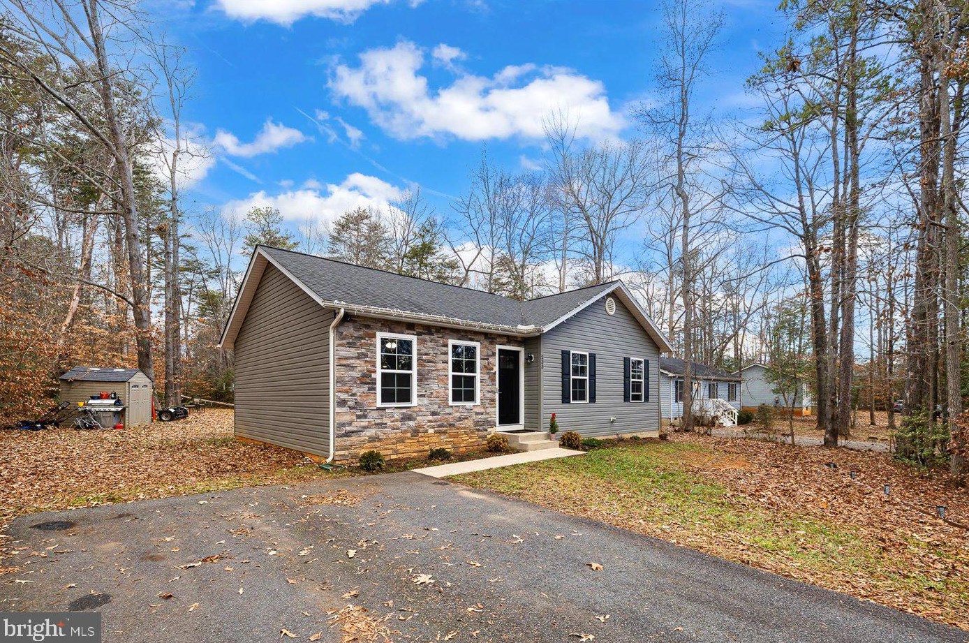 233 Marday Dr, Ruther Glen, VA 22546-1501