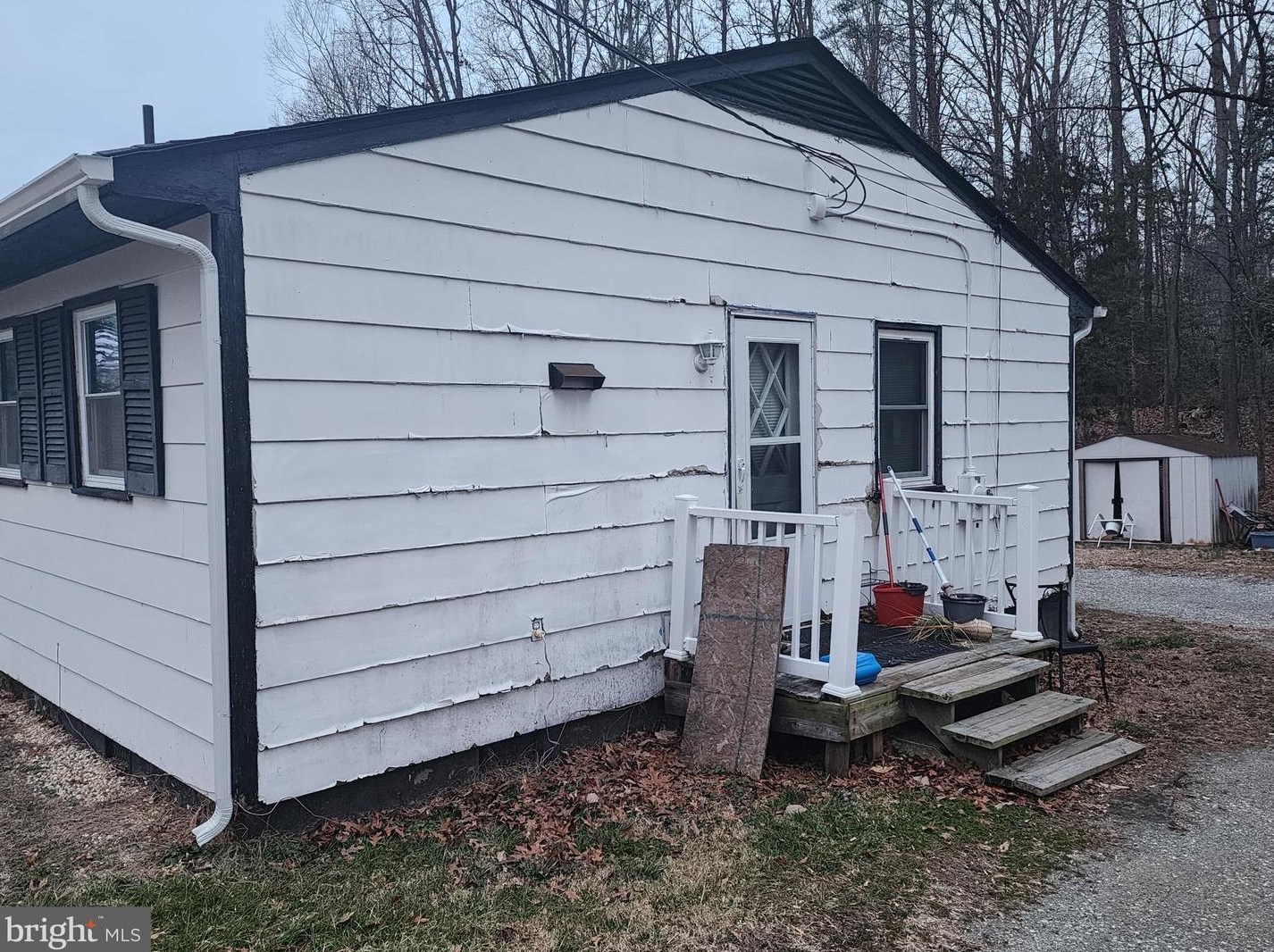 16444 Braswell St, Bowling Green, VA 22427