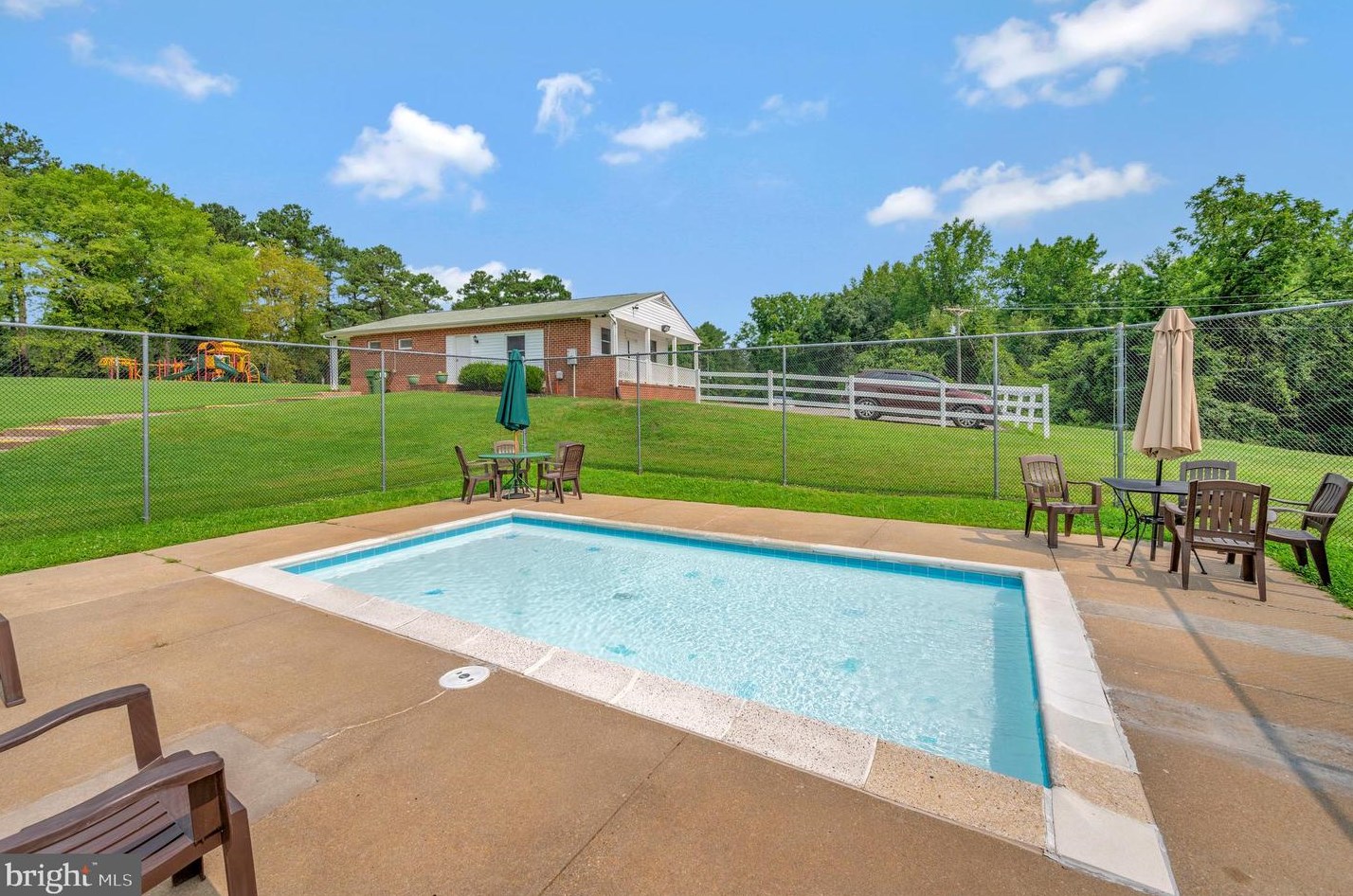 12216 Bunya Ln, Ruther Glen VA  22546-3547 exterior