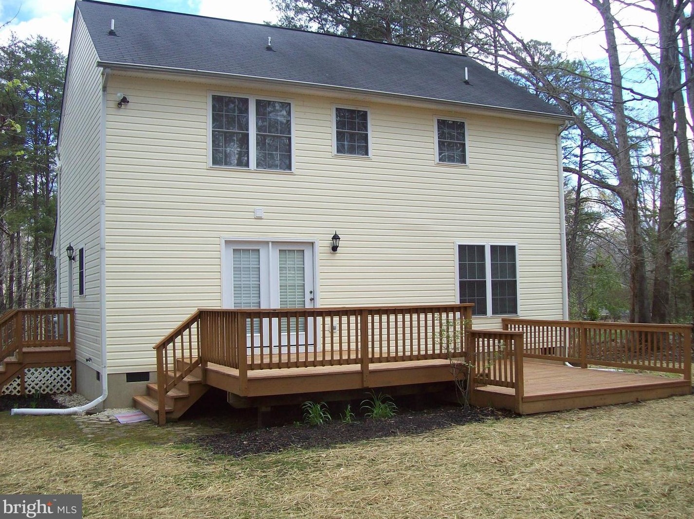 733 Glen Cove Dr, Ruther Glen VA  22546-1504 exterior