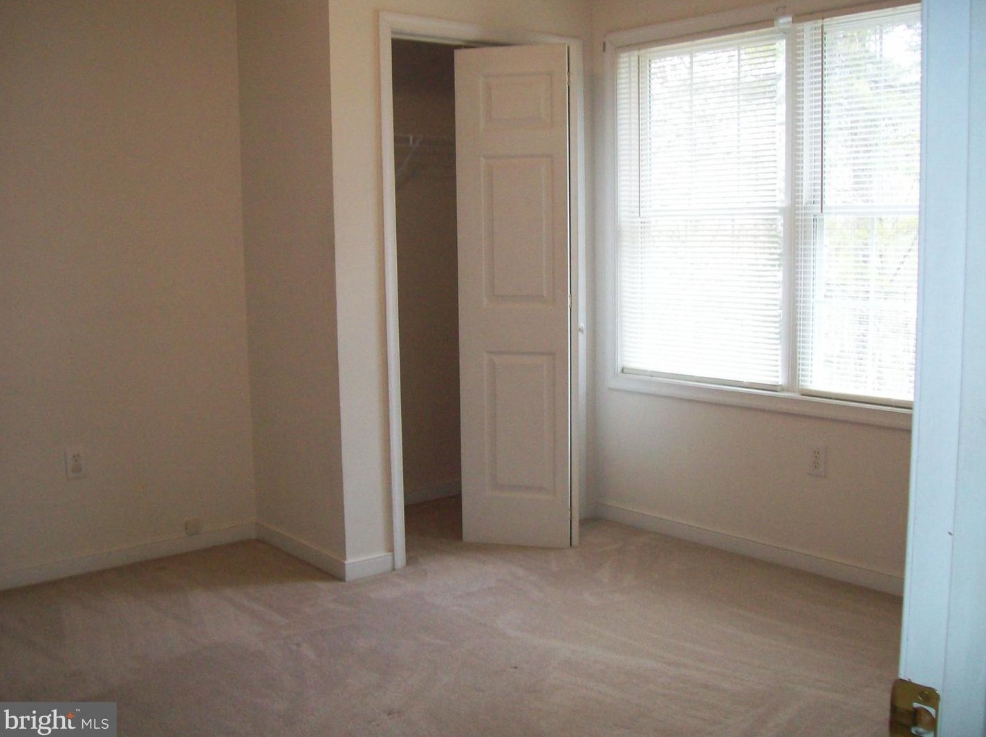 733 Glen Cove Dr, Ruther Glen VA  22546-1504 exterior