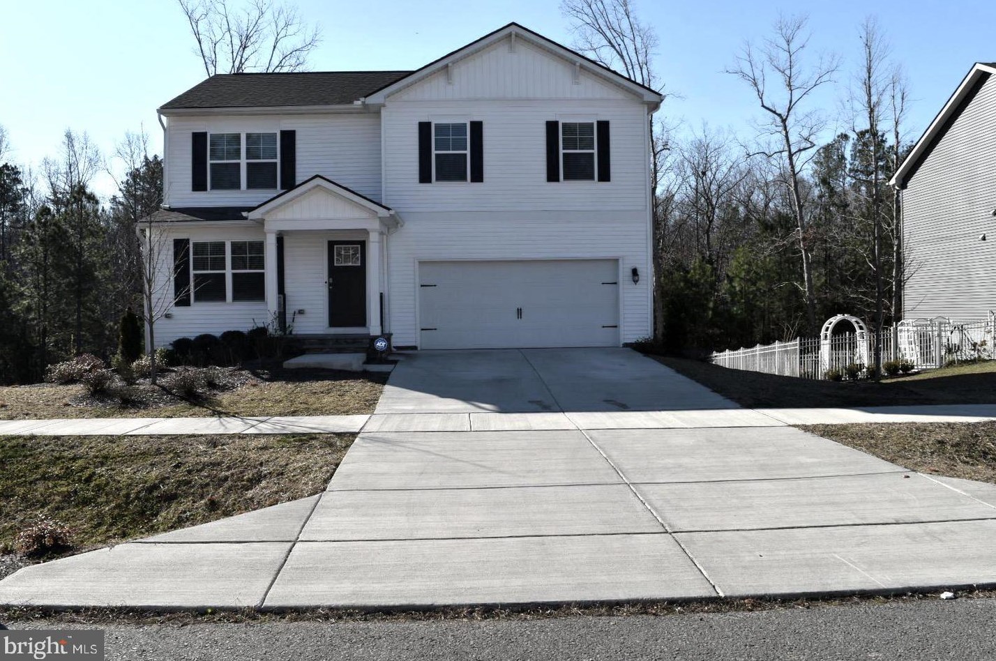 18056 Jackson Dr, Bowling Green, VA 22427-9330
