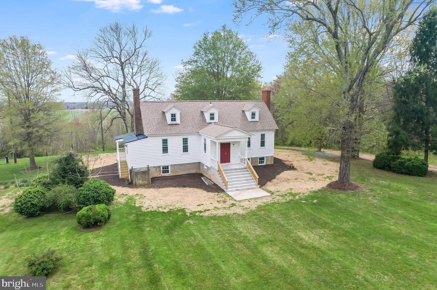 2349 Skinkers Neck Rd, Rappnhanck VA  22538-2024 exterior