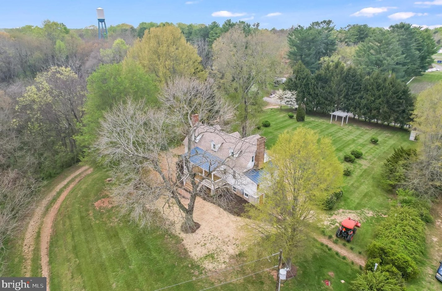 2349 Skinkers Neck Rd, Rappnhanck VA  22538-2024 exterior