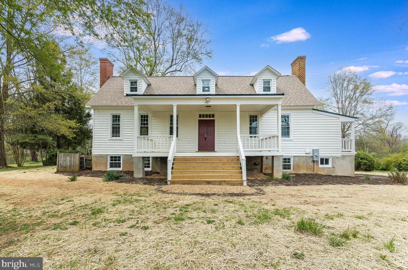 2349 Skinkers Neck Rd, Rappnhanck VA  22538-2024 exterior
