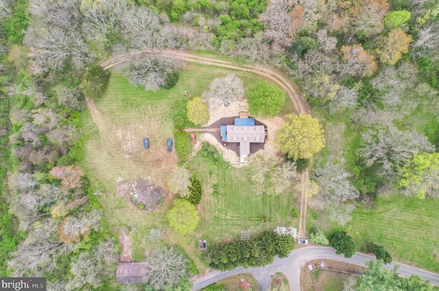 2349 Skinkers Neck Rd, Rappnhanck VA  22538-2024 exterior