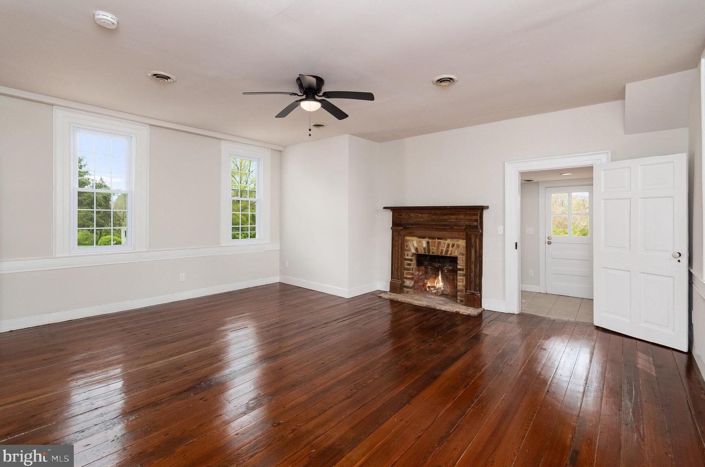 2349 Skinkers Neck Rd, Rappnhanck VA  22538-2024 exterior