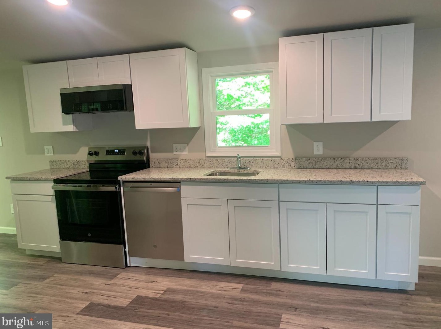 7422 Macedonia Rd, Woodford VA  22580-3315 exterior