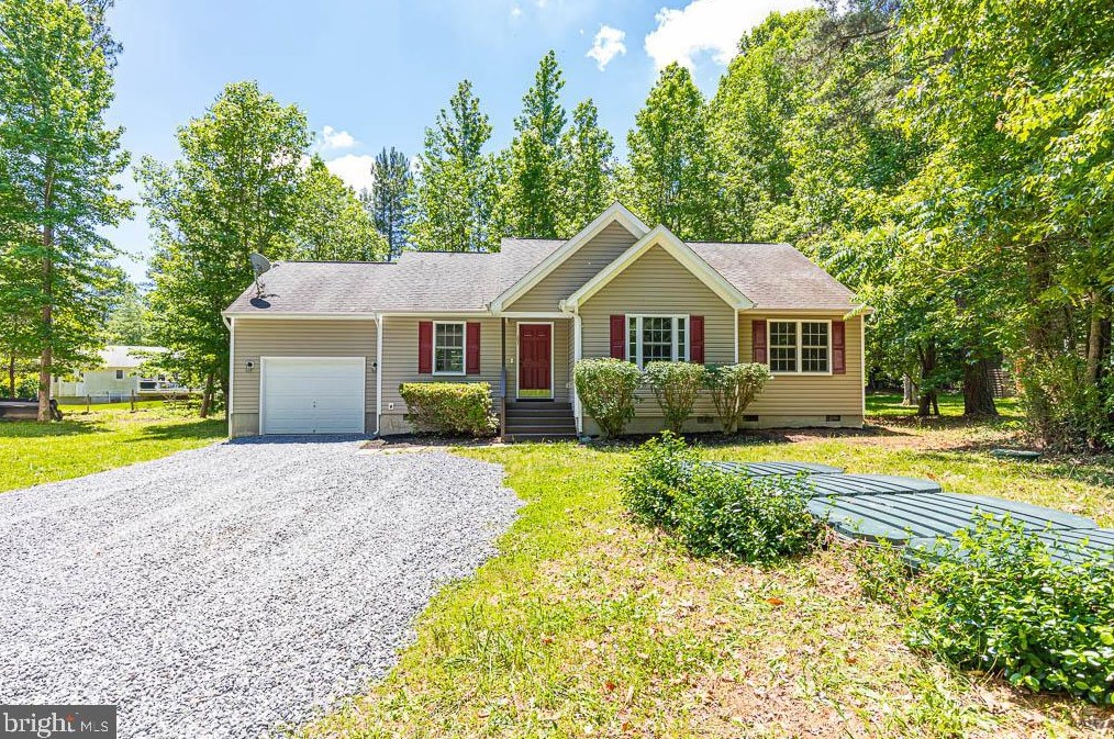 207 Tranquility Dr, Ruther Glen, VA 22546