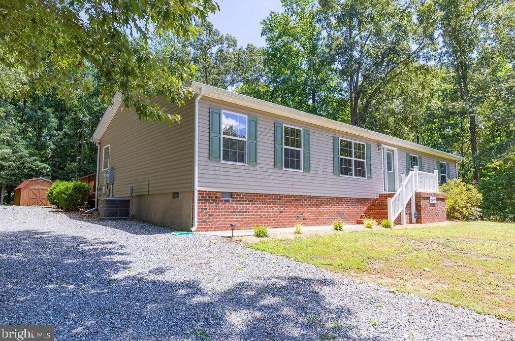 26707 Slash Pine Cir, Ruther Glen, VA 22546