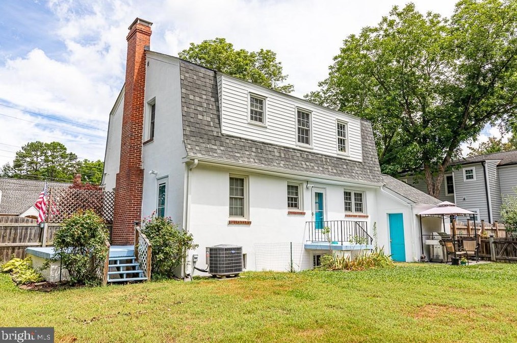 130 Maury Ave, Bowling Green, VA 22427