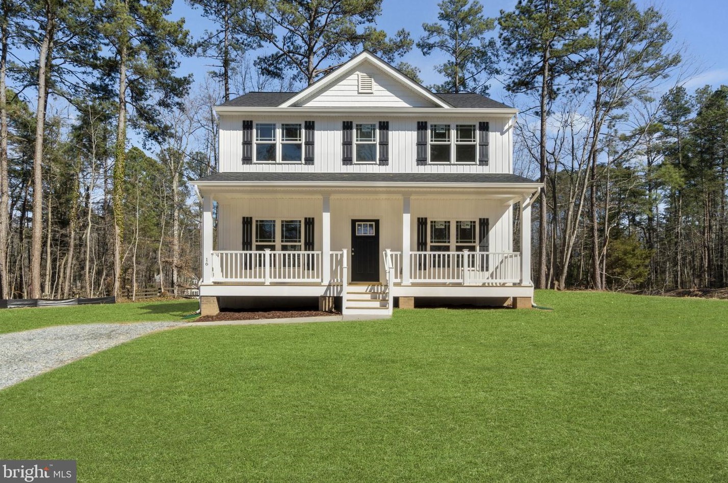 963 Swan Ln, Ruther Glen, VA 22546