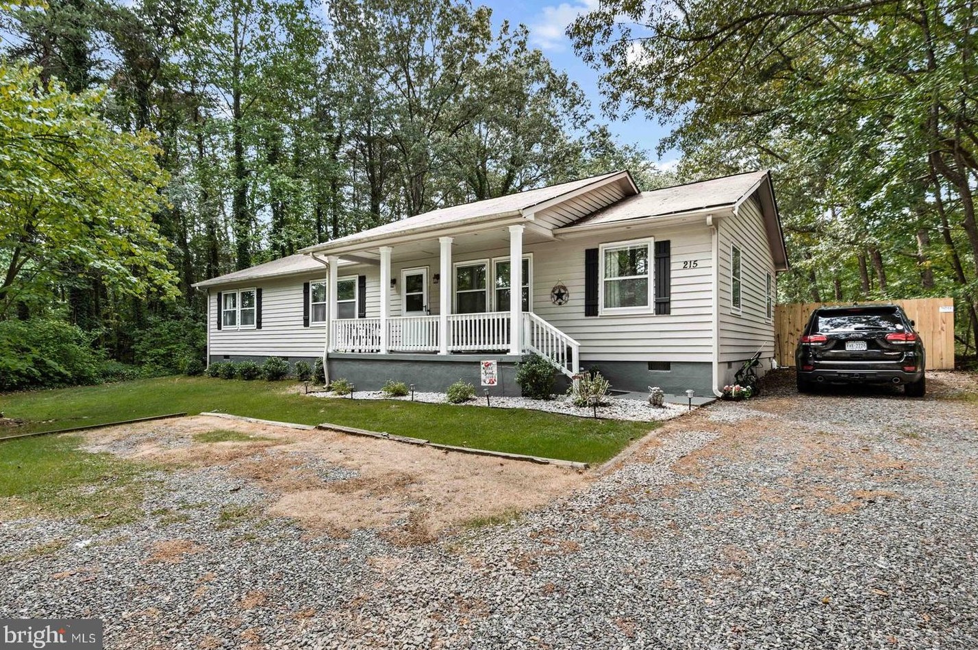 215 Lexington Dr, Ruther Glen, VA 22546