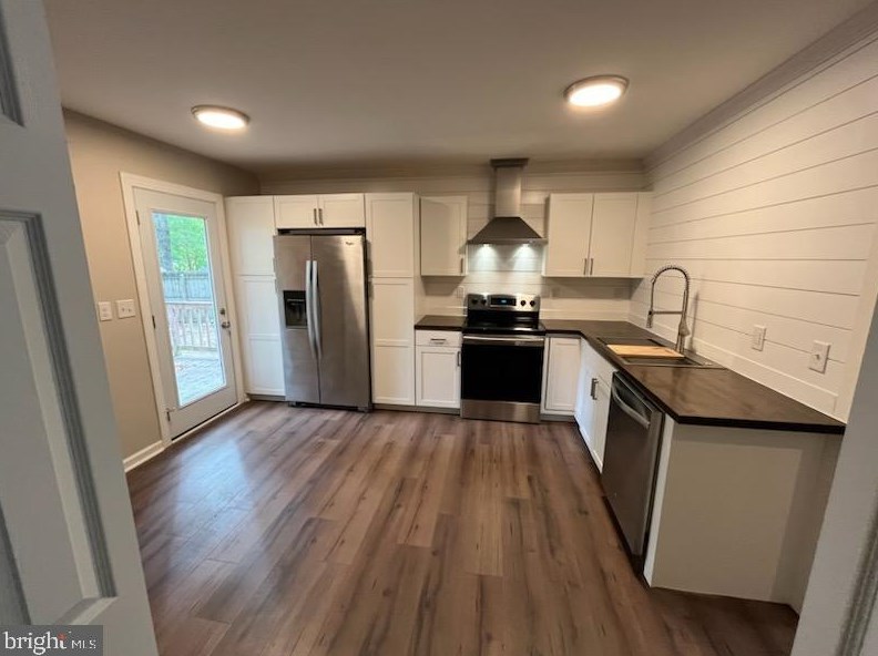196 Land Or Dr, Ruther Glen, VA 22546