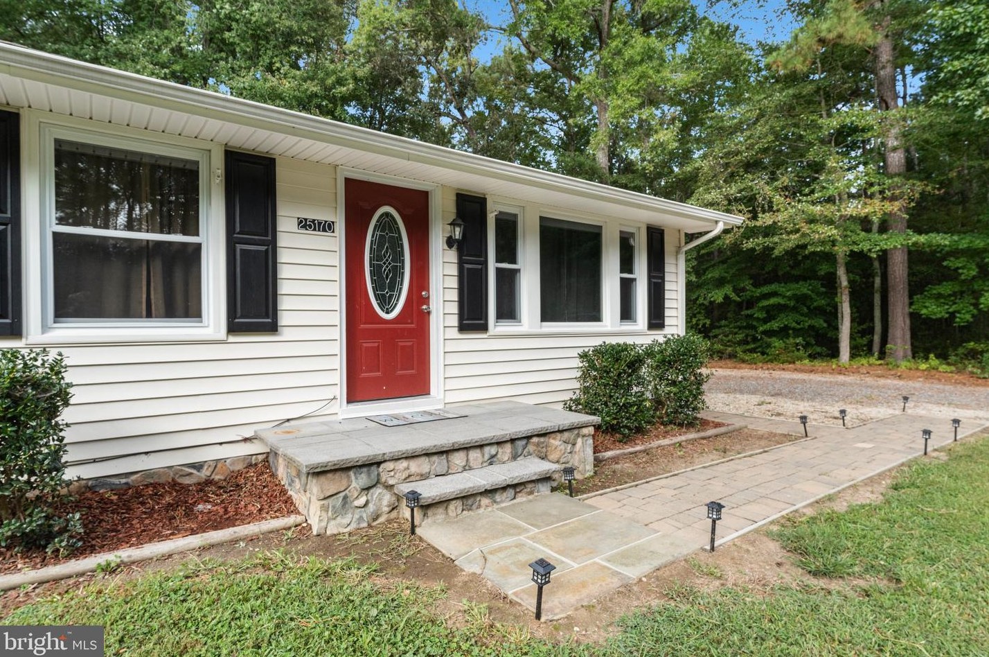 25170 Oxford Rd, Ruther Glen, VA 22546