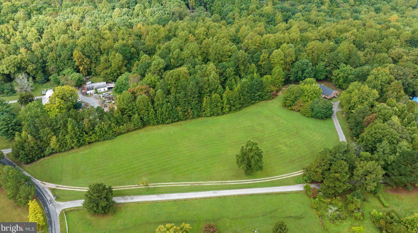 19085 Shumans Rd, Ruther Glen, VA 22546