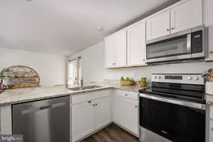 17272 Easter Lily Mews, Ruther Glen, VA 22546 - Photo 16