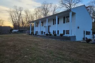 14464 Lipscomb Hill Ln, Milford, VA 22514 - Photo 2