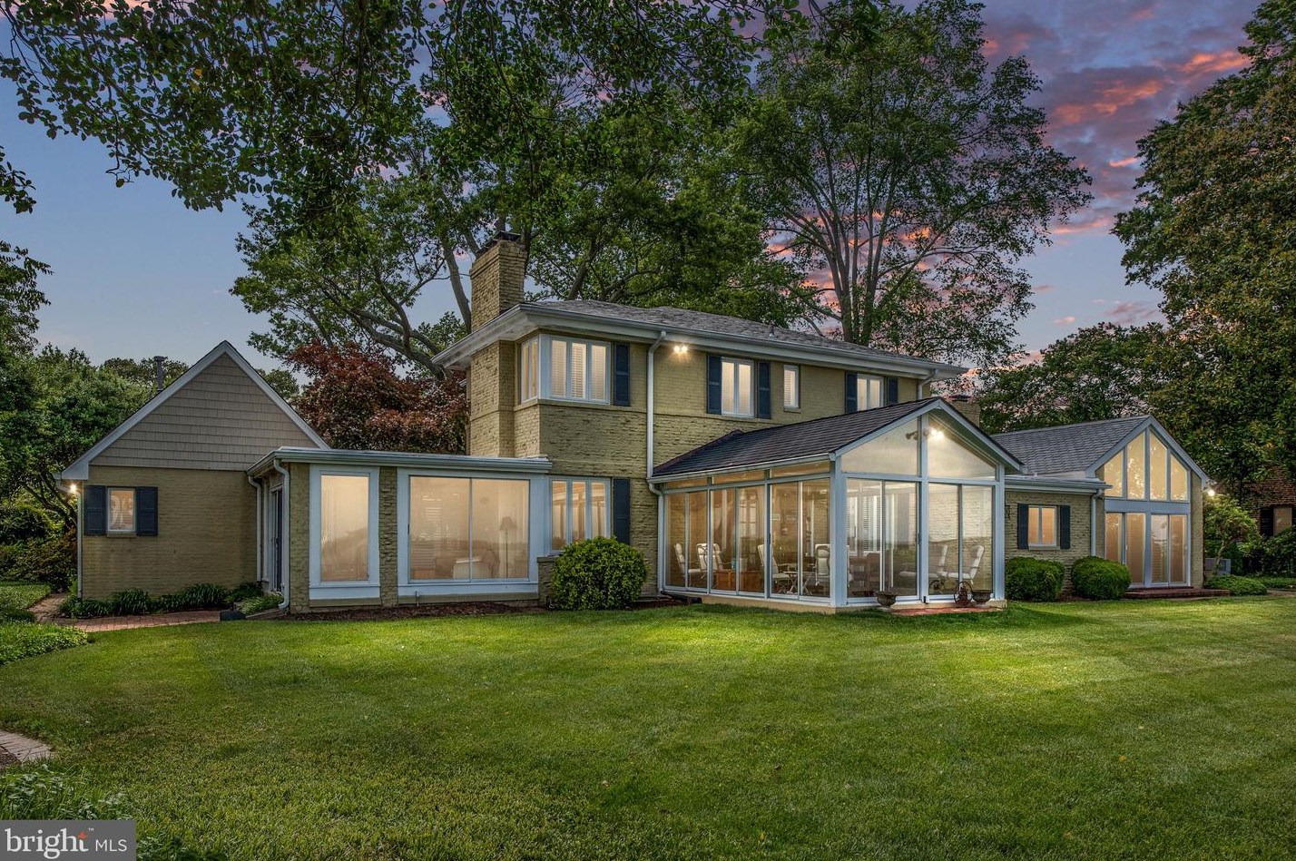 766 S Water Ln, Tappahannock, VA 22560