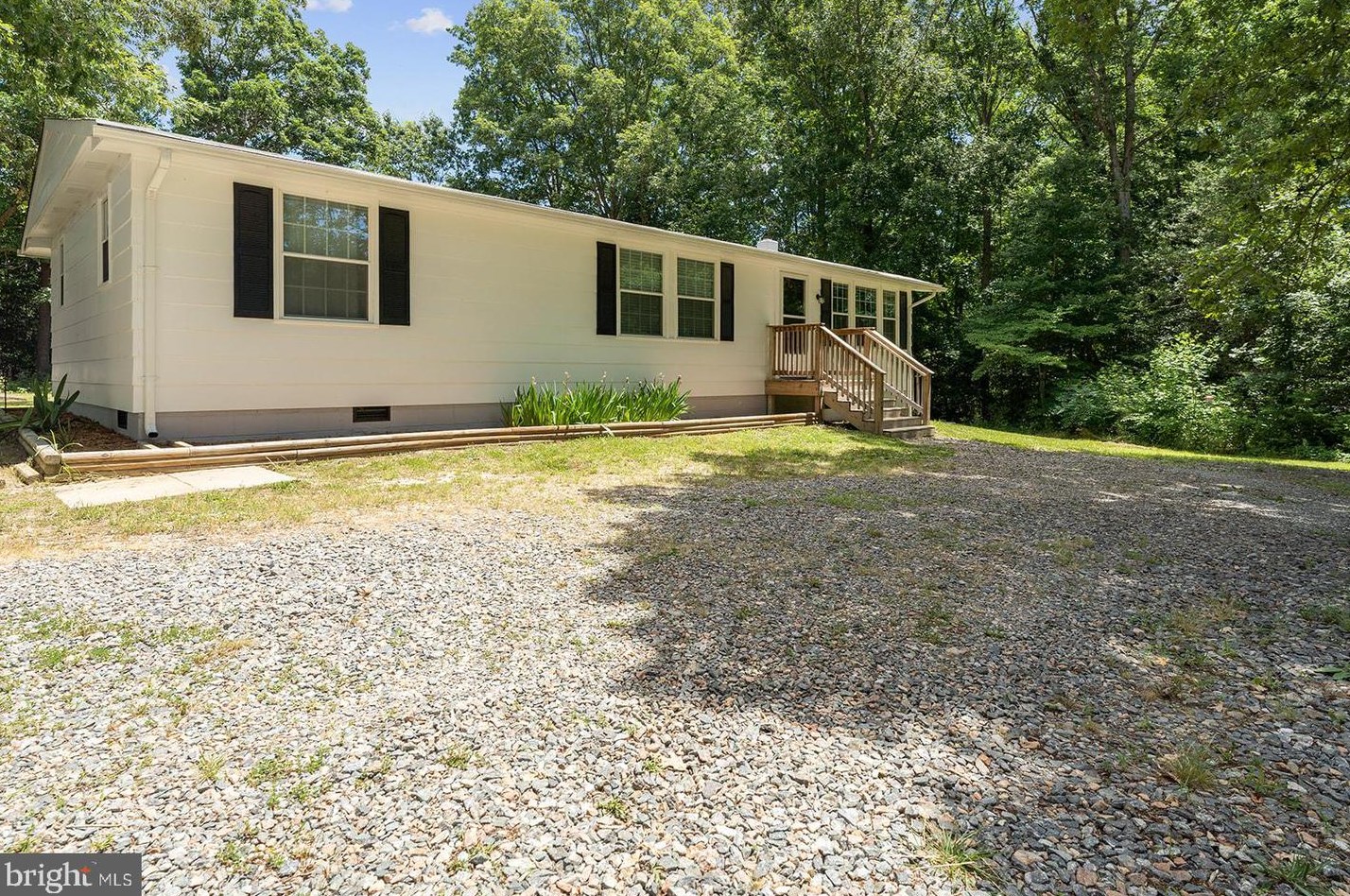 13202 Mt Landing Rd, Tappahannock, VA 22560