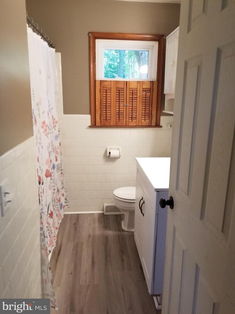 4394 Howerton Rd, Dunnsville, VA 22454-2331
