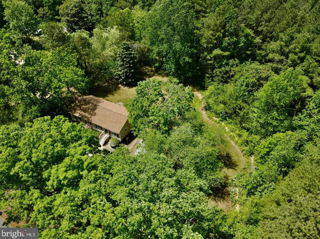 1170 Clarkes Store Rd, Caret, VA 22436-2303